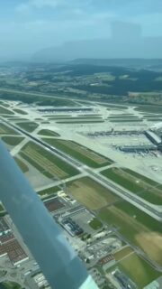 summerflight with CTR crossing in zurich 😎
#fly4fun #c172 #cessna #lsze #badragaz🇨🇭 #aviation #aviationlovers #pilot #piloteyes #aviationphoto #hbcfr #cessna172 #pilotlife #mountainflying #cessna #badragaz #learntofly #flightschool #flyinthealps #lszh #crossingctrzürich #grenchenairport #lszg