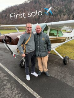 Congrats Jonas, to your first solo flight 💪🏼🎉🎉🎊 A moment you will never forget!

#fly4fun #c172 #cessna #lsze #badragaz🇨🇭 #aviation #aviationlovers #pilot #piloteyes #aviationphoto #hbceu #hbcfr #cessna172 #pilotlife #mountainflying #cessna #badragaz #learntofly #flightschool #flyinthealps